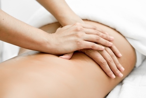 Salon d'esthétique avec des soins du corps à Pantin